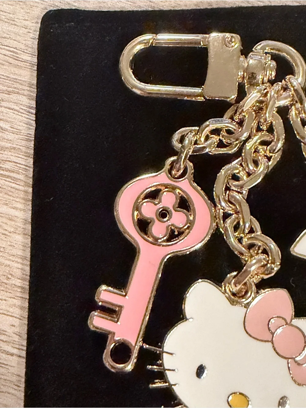 Source Unknown Pink and White Hello Kitty Enamel Key & Card Holder Charm